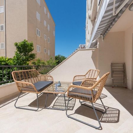 Apartments Mari - 40M From The Beach Makarská Exteriér fotografie