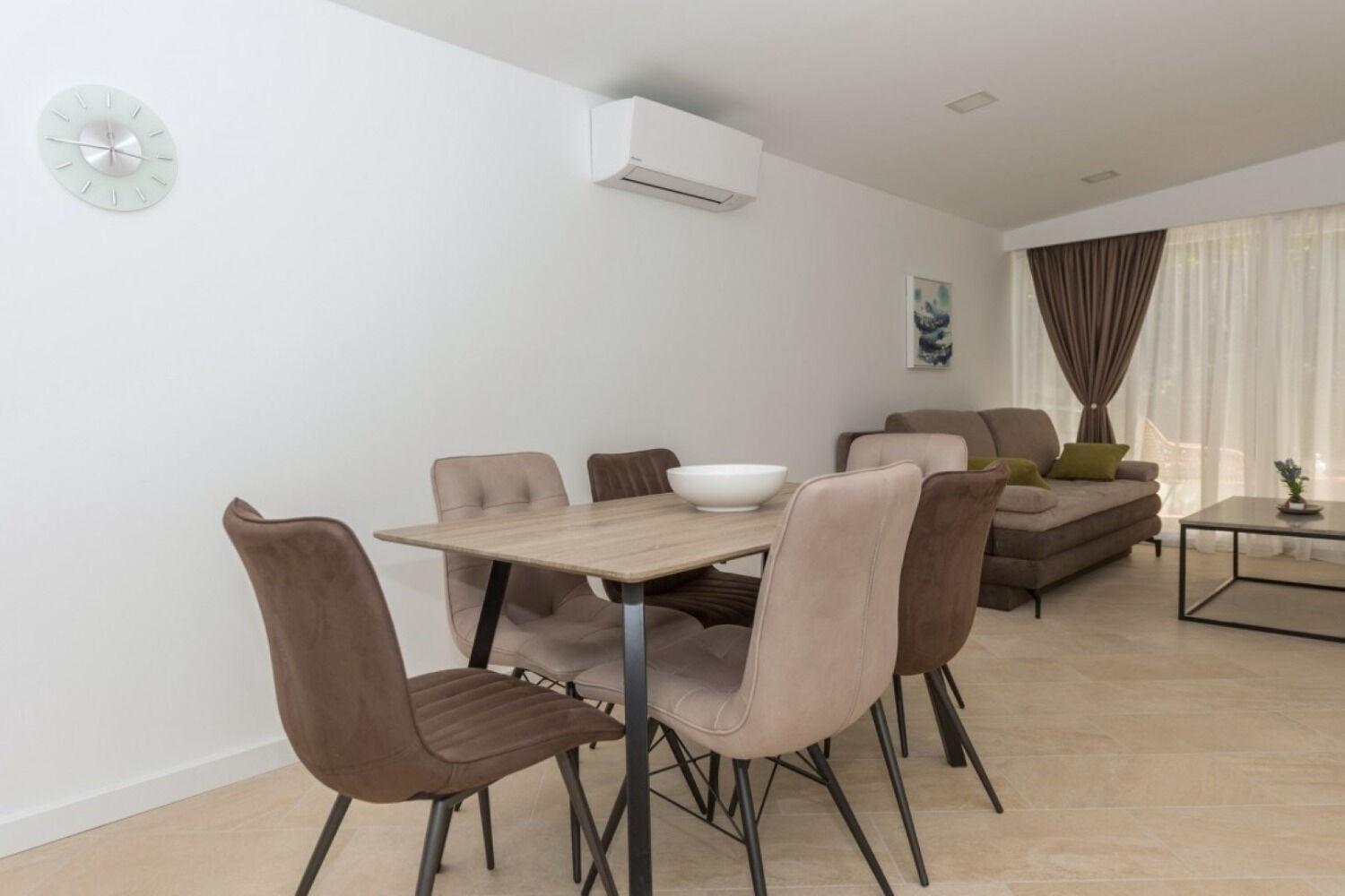 Apartments Mari - 40M From The Beach Makarská Exteriér fotografie